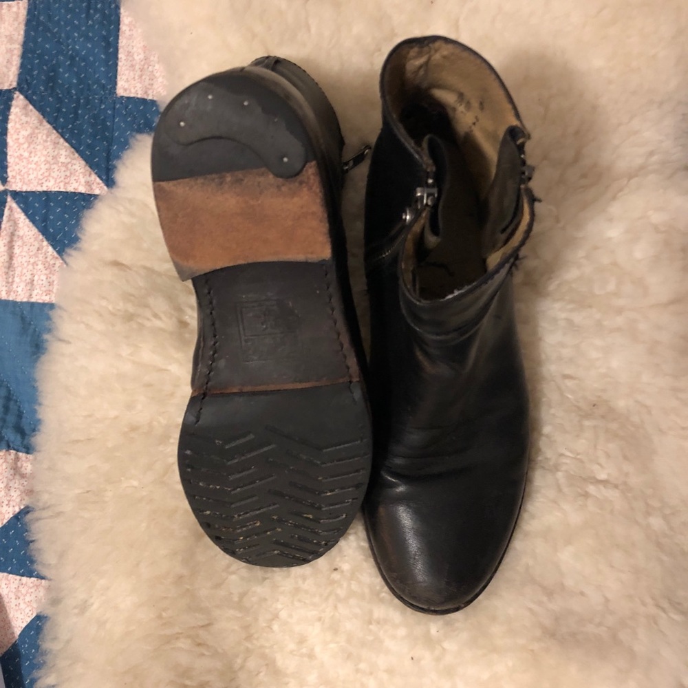 Frye ankle boots black 8 zip - Picture 3 of 7